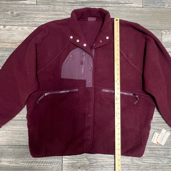 NWT Free People Movement x Hatch Hit The Slopes Fleece Jacket Large Deep Maroon - Picture 8 of 14